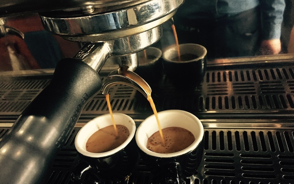 Espresso frisch aus dem Siebträger